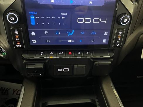 Used 2021 Chevrolet Silverado 1500 RST AWD/4WD image 28
