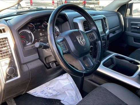 Used 2020 RAM 1500 Classic SLT w/ Luxury Group image 12