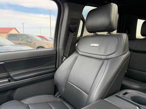 New 2025 Ford Expedition Max Platinum w/ Stealth Performance Package image 30