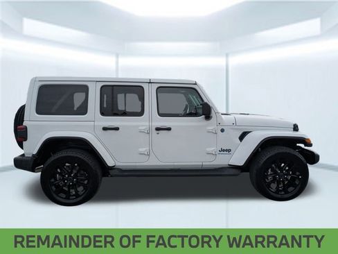 Used 2025 Jeep Wrangler Unlimited Sahara image 7