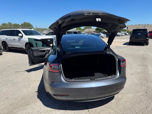 Used 2022 Tesla Model 3 Long Range AWD/4WD image 13