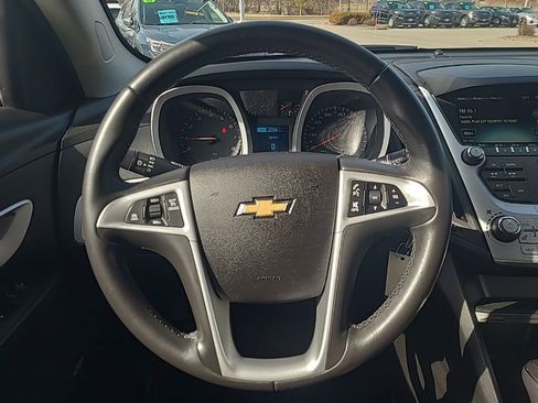 Used 2017 Chevrolet Equinox LT w/ Convenience Package image 14