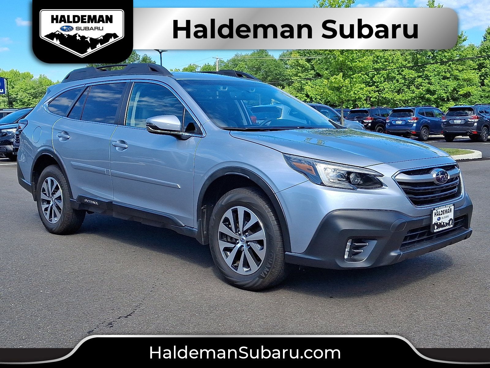 Certified 2022 Subaru Outback Premium AWD/4WD image 1