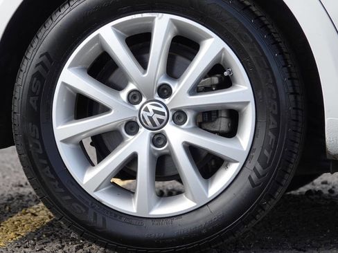 Used 2010 Volkswagen Jetta Limited Edition FWD image 55