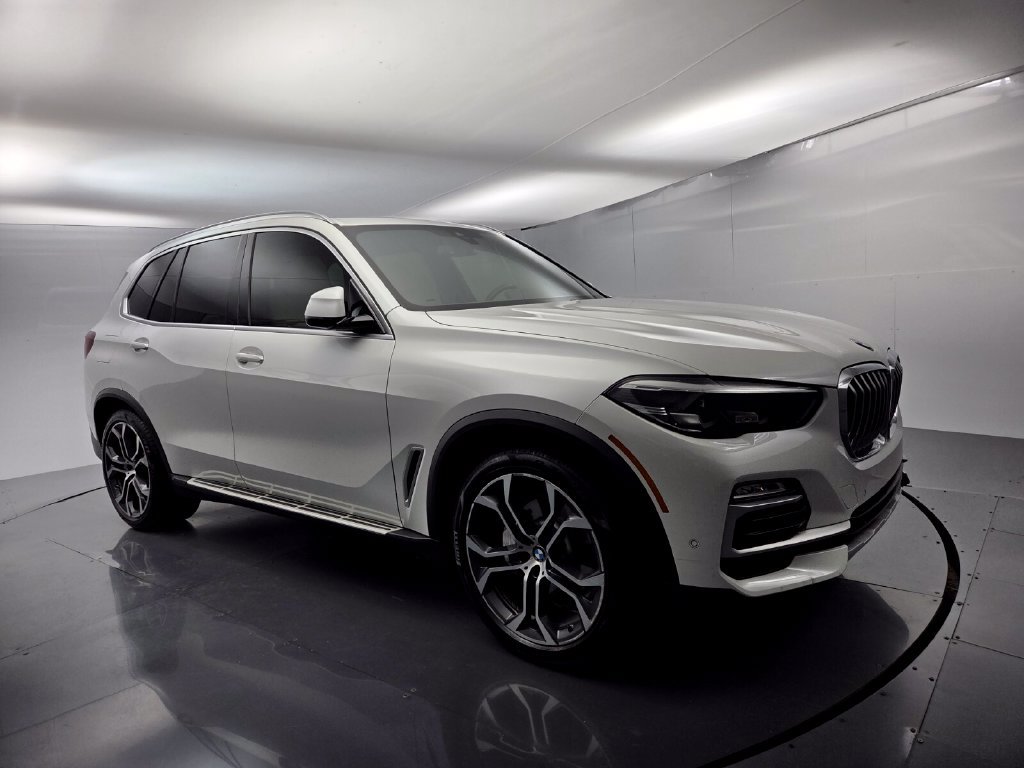Used 2021 BMW X5 sDrive40i w/ Premium Package RWD image 2