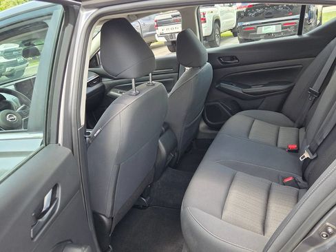Used 2025 Nissan Altima 2.5 SV w/ SV Special Edition Package FWD image 5
