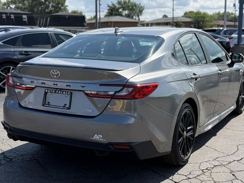 Used 2025 Toyota Camry SE FWD image 6
