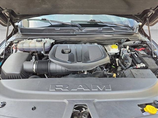 Used 2025 RAM 1500 Laramie AWD/4WD image 23