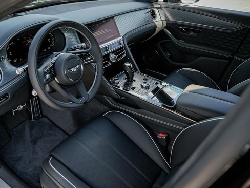 New 2025 Bentley Flying Spur Plug-In Hybrid AWD/4WD image 18