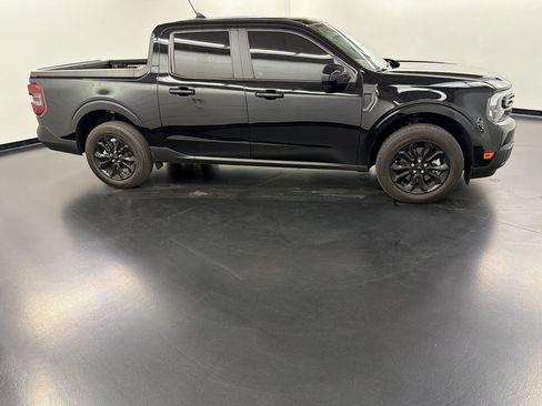 Used 2024 Ford Maverick Lariat w/ Black Appearance Package AWD/4WD image 8