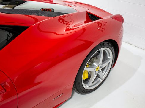 Used 2014 Ferrari 458 Italia Coupe RWD image 20