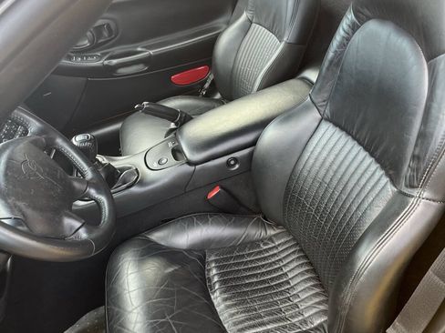 Used 2003 Chevrolet Corvette Z06 w/ Memory Package, 3 Drivers RWD image 13