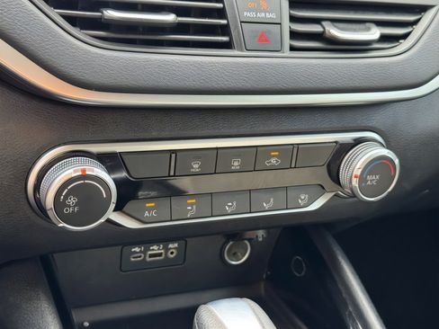 Used 2021 Nissan Altima 2.5 SV image 27