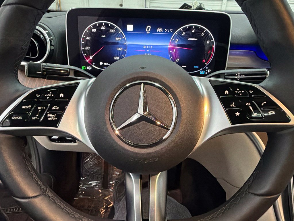 Used 2024 Mercedes-Benz C 300 Sedan image 16