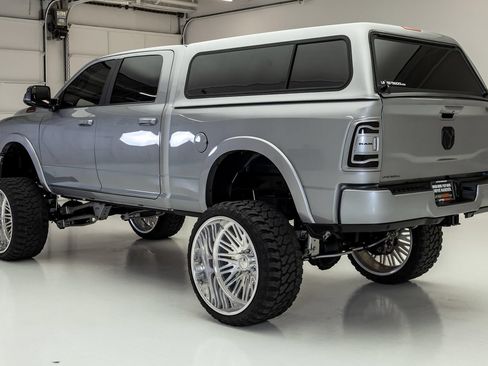 Used 2022 RAM 2500 Laramie AWD/4WD image 6