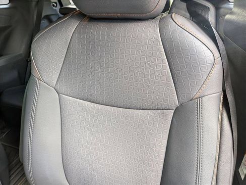 Used 2022 Toyota Sienna XSE FWD image 15