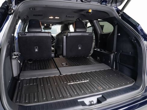 Used 2023 Toyota Highlander XSE image 28