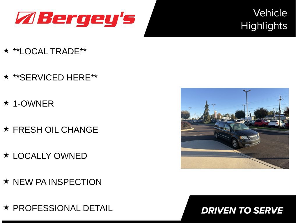 Used 2012 Chrysler Town & Country Touring-L w/ Trailer Tow Group FWD image 4