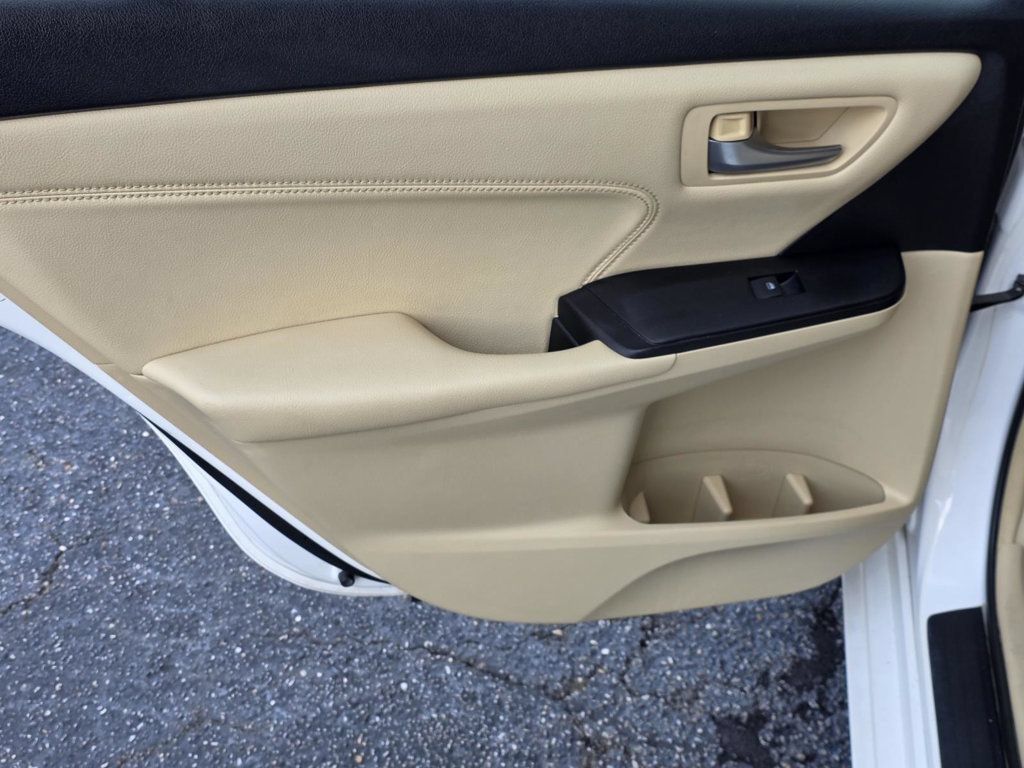 Used 2017 Toyota Camry XLE FWD image 32