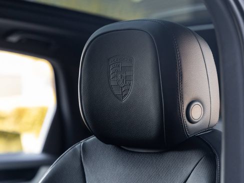 Certified 2026 Porsche Cayenne AWD/4WD image 26
