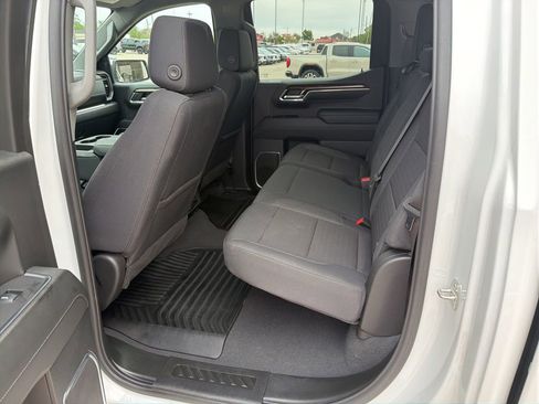 Used 2024 GMC Sierra 1500 SLE image 9