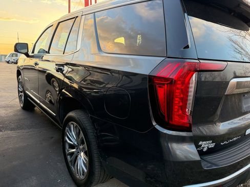 Used 2021 GMC Yukon Denali w/ Denali Premium Package image 7