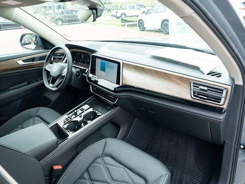 New 2026 Volkswagen Atlas SE FWD image 41