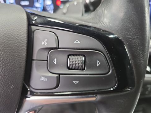 Used 2024 Buick Enclave Premium image 18