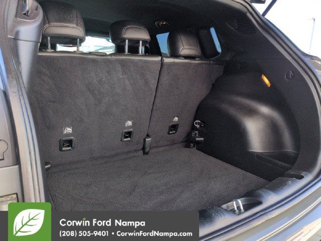 Used 2023 Jeep Compass Latitude w/ Convenience Group AWD/4WD image 30