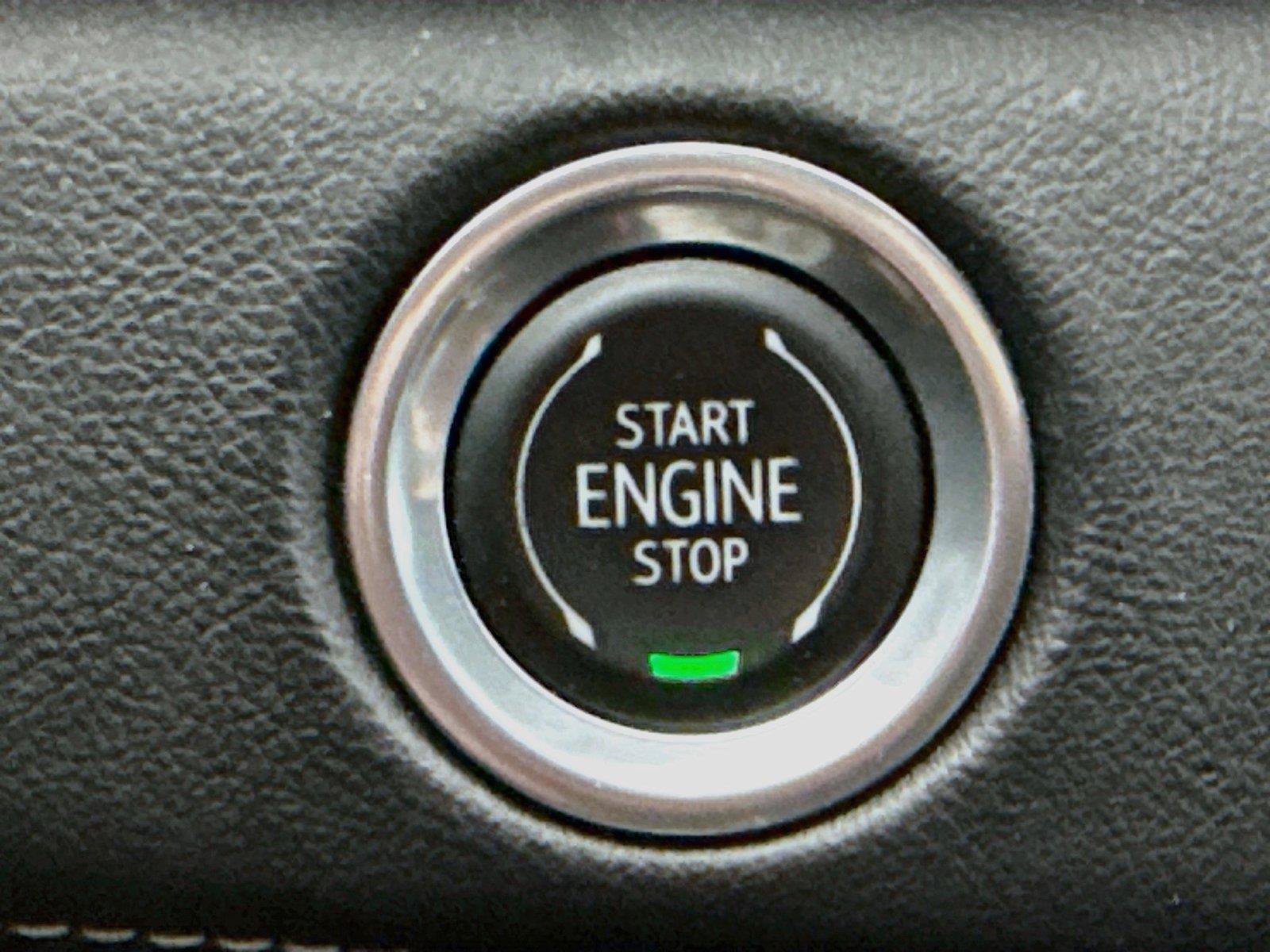 Used 2022 Cadillac Escalade ESV Luxury AWD/4WD image 7