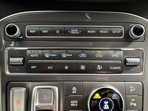 Used 2021 Hyundai Santa Fe Calligraphy image 21