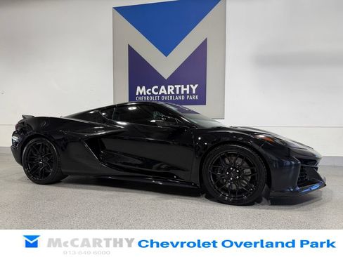 Used 2024 Chevrolet Corvette Z06 RWD image 13