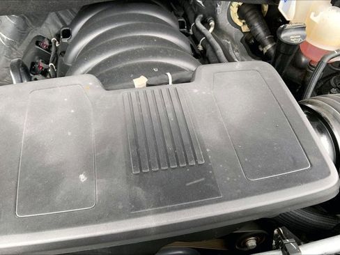 Used 2025 GMC Yukon Elevation image 32