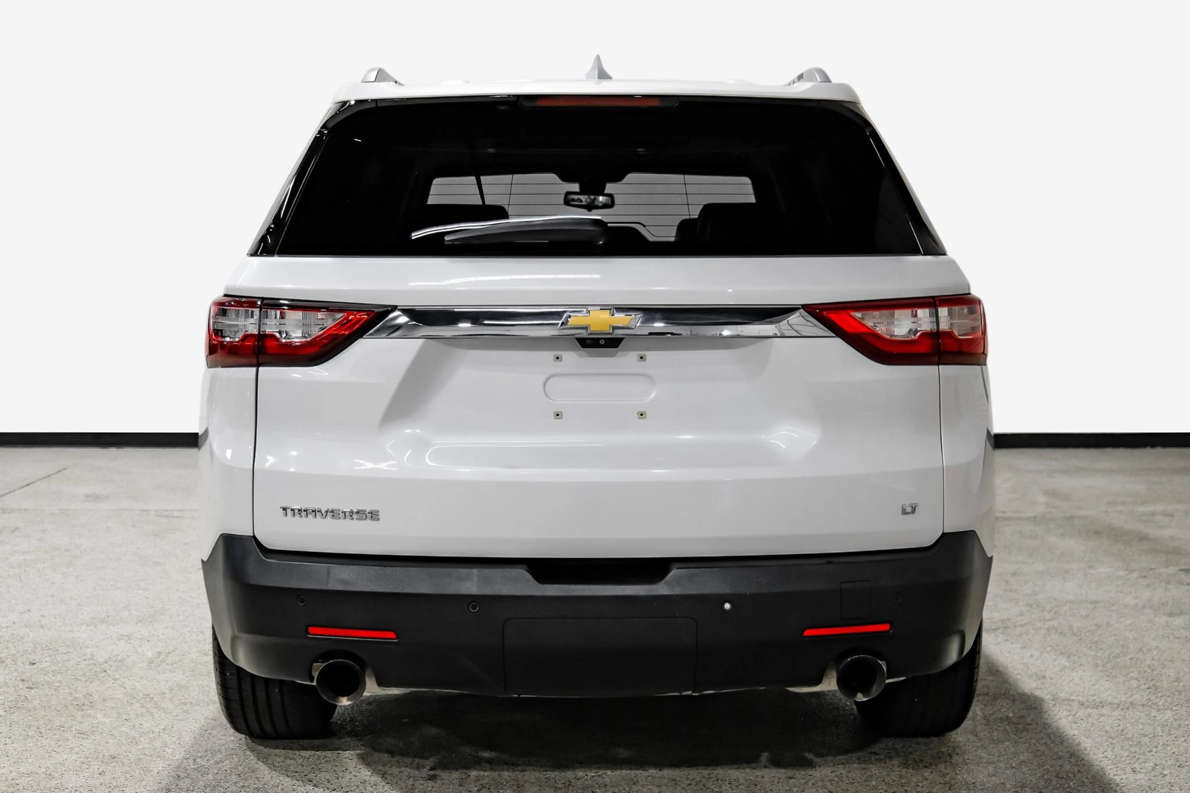 Used 2018 Chevrolet Traverse LT FWD image 7