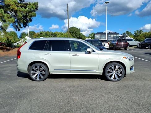 Used 2022 Volvo XC90 T6 Inscription w/ Advanced Package image 2