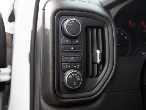 Used 2021 Chevrolet Silverado 2500 W/T w/ WT Convenience Package AWD/4WD image 24