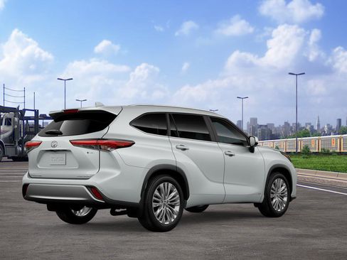 New 2026 Toyota Highlander Platinum image 46