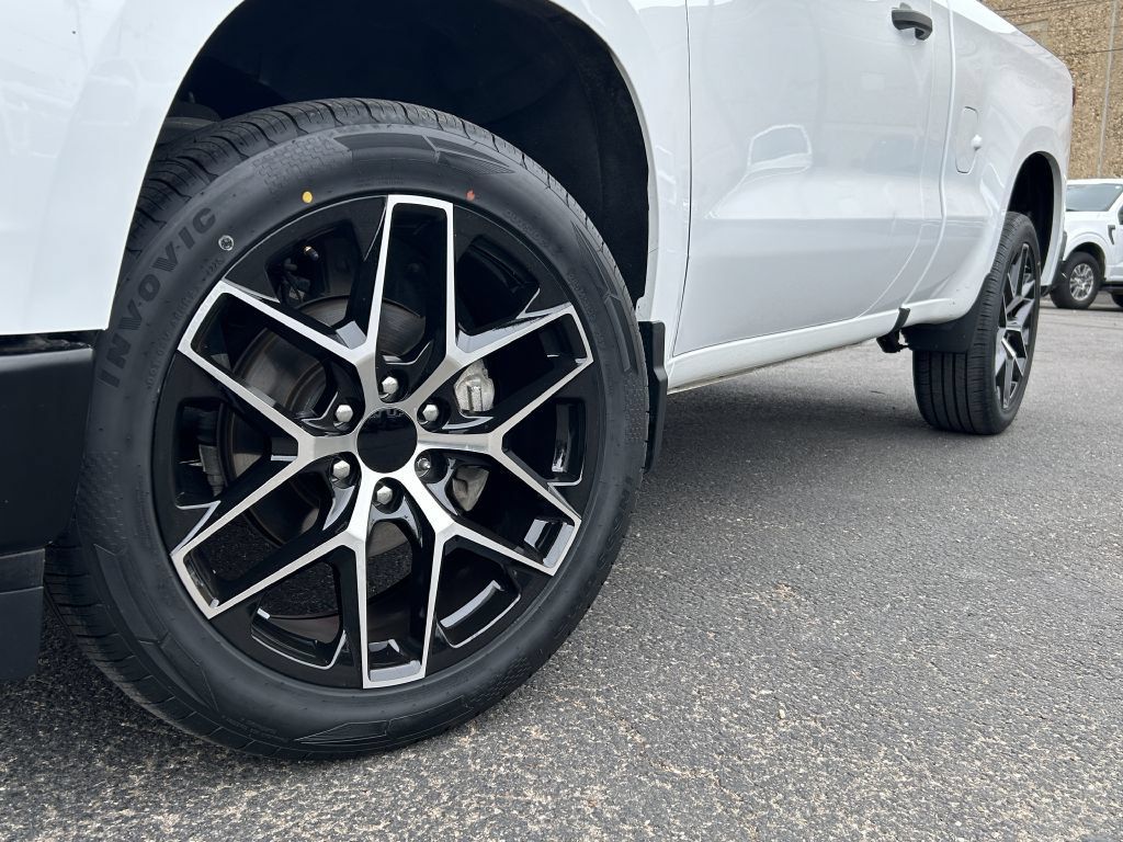 Used 2023 Chevrolet Silverado 1500 W/T RWD image 5
