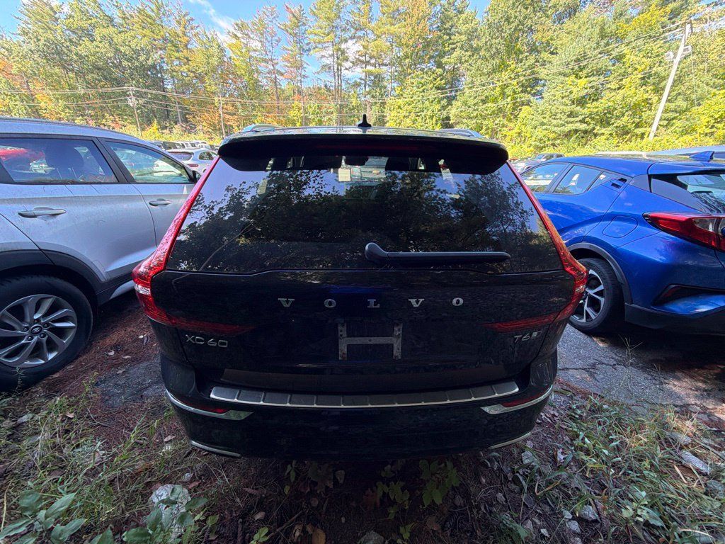 Used 2019 Volvo XC60 T6 Inscription w/ Protection Package Premier AWD/4WD image 3
