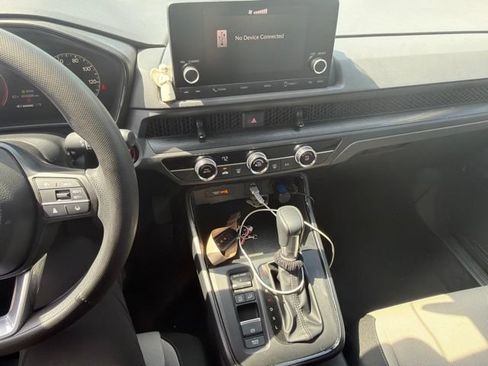 Used 2025 Honda CR-V LX image 16