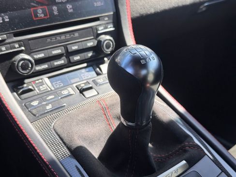 Certified 2022 Porsche 718 Cayman GT4 image 24