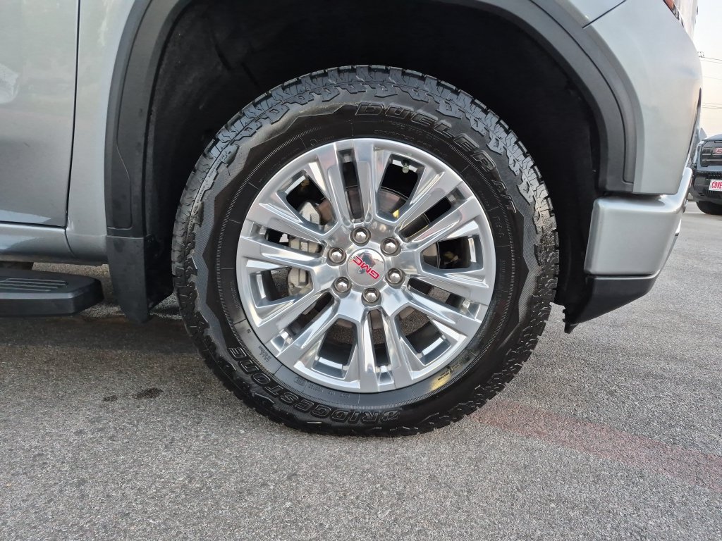 Used 2025 GMC Sierra 1500 Denali AWD/4WD image 13