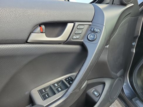 Used 2009 Acura TSX w/ Technology Package image 19