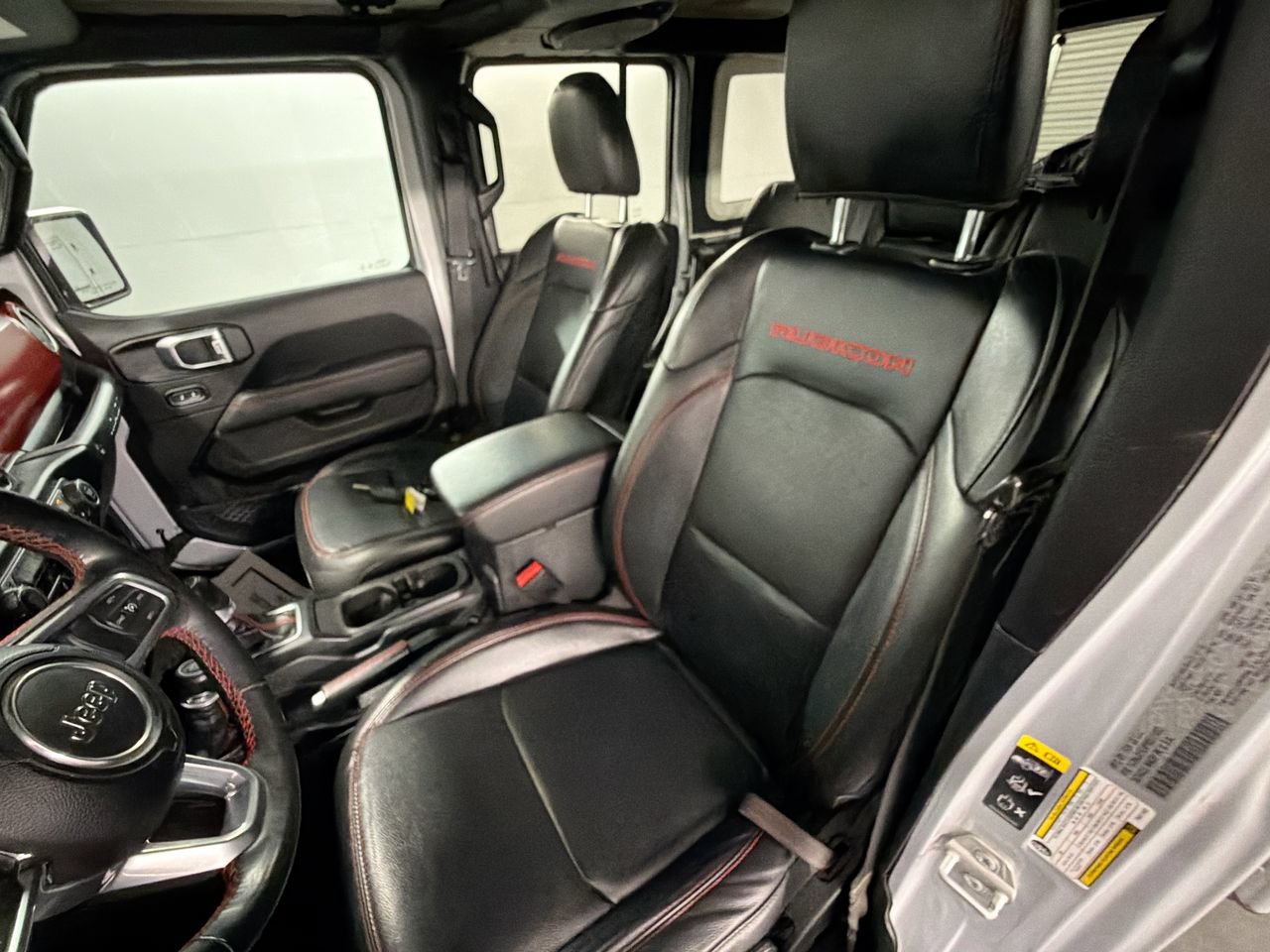 Used 2023 Jeep Wrangler Unlimited Rubicon w/ Cold Weather Group AWD/4WD image 19