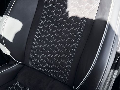 Used 2023 Lamborghini Huracan Tecnica image 52