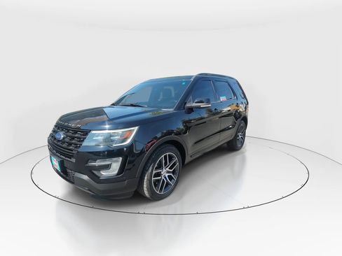 Used 2017 Ford Explorer Sport image 4