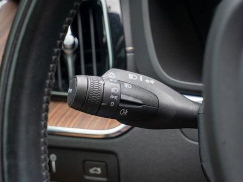 Used 2020 Volvo XC60 T5 Inscription w/ Protection Package Premier FWD image 24