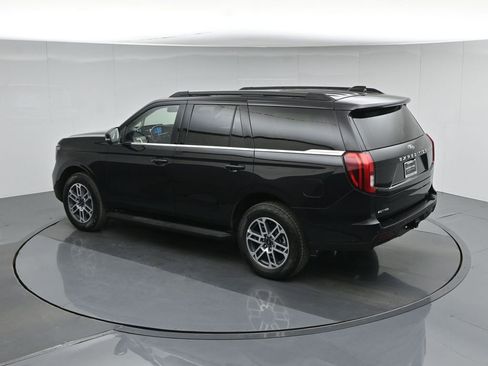 Used 2025 Ford Expedition Active image 49