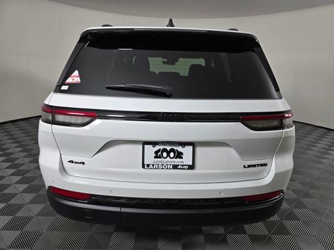 New 2025 Jeep Grand Cherokee Limited w/ Black Appearance Package image 5