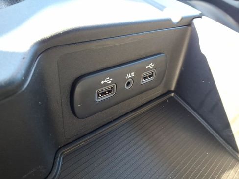 Used 2018 RAM 2500 Big Horn w/ Sport Appearance Group image 15